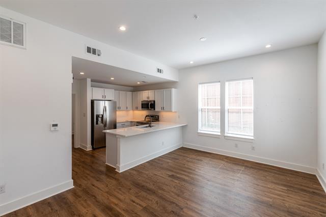 Building Photo - 617 N Tyler St