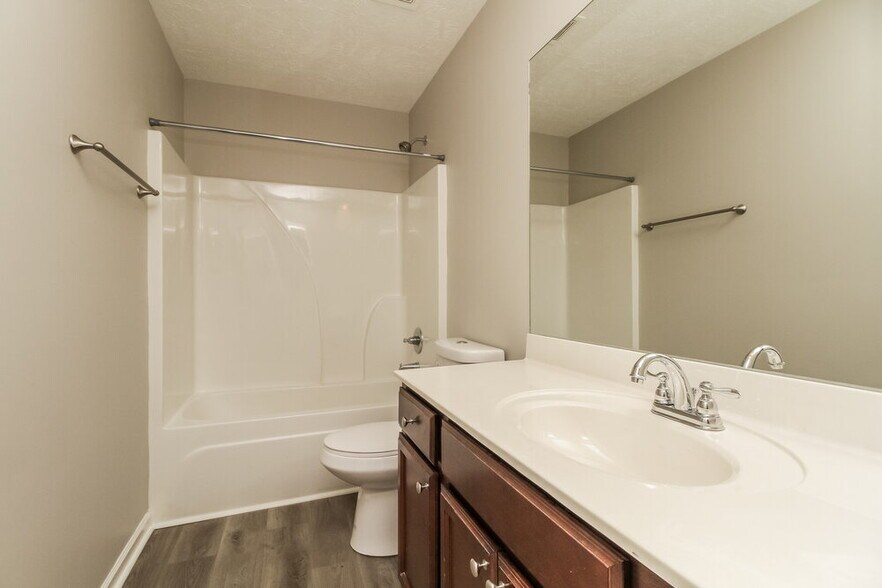 Building Photo - 1393 Rockglade Run