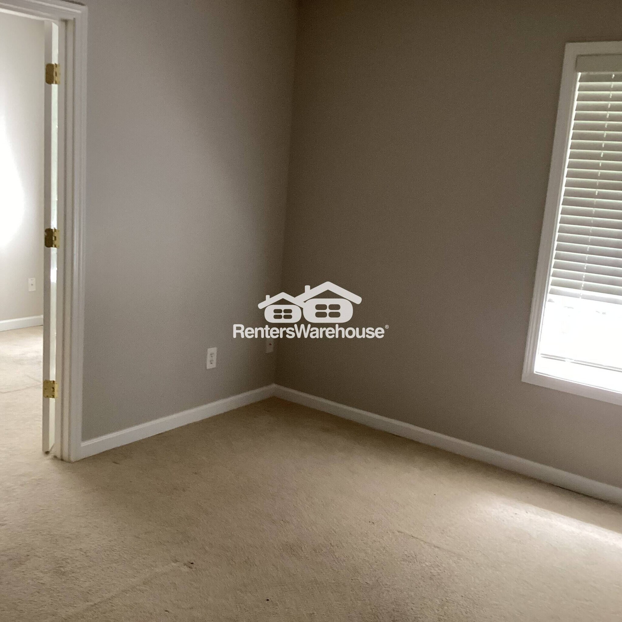 Building Photo - 2983 Rosebrook Dr