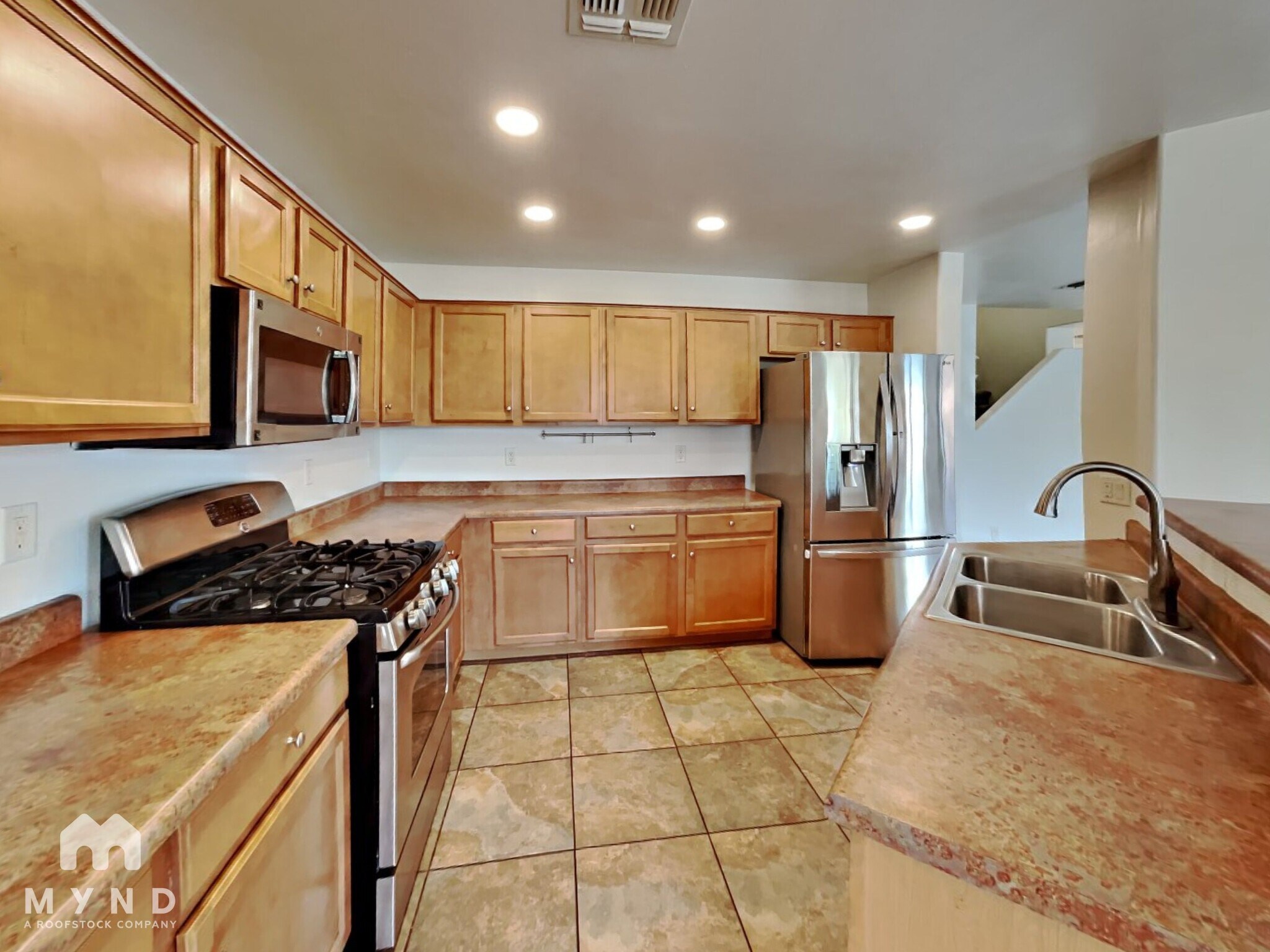 Building Photo - 9977 E Emberwood Dr