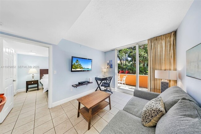 Building Photo - 2951 S Bayshore Dr