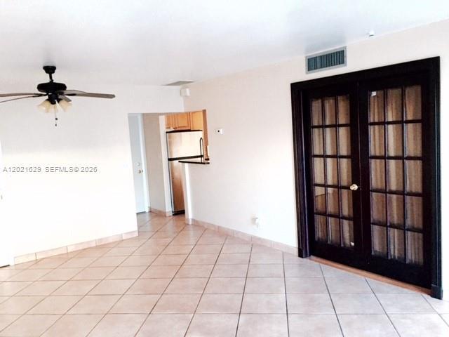 Building Photo - 236 Castlewood Dr