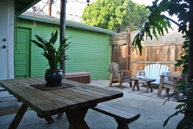 Private Back Yard - 2422 Penmar Ave