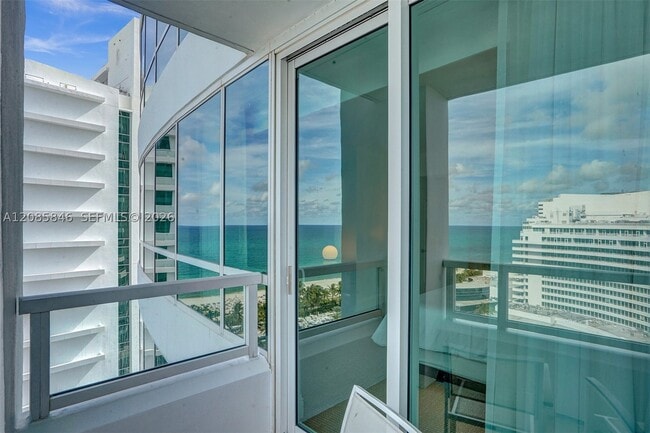 Building Photo - 4401 Collins Ave