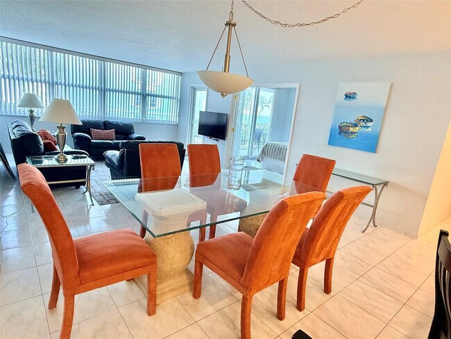 Building Photo - 800 SE 20th Ave