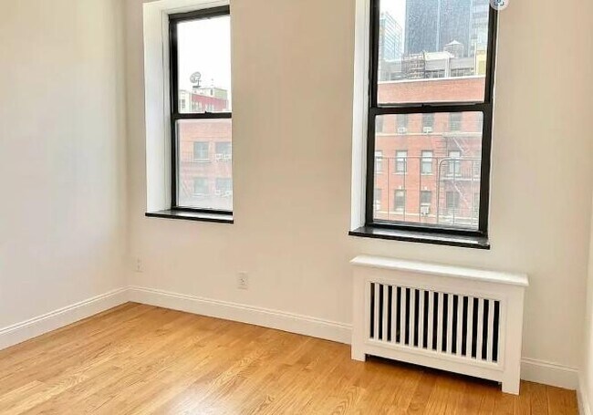 Building Photo - 1 bedroom in New York NY 10019
