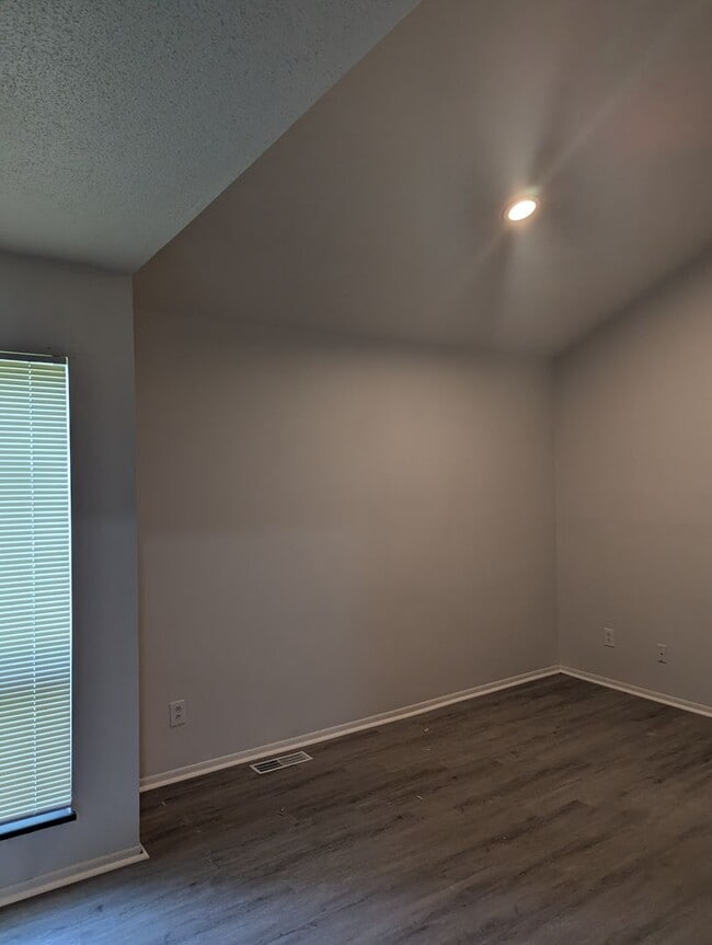 Building Photo - Ready to come home?!