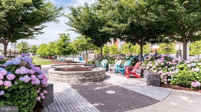 Building Photo - 117 Mazzeo Dr