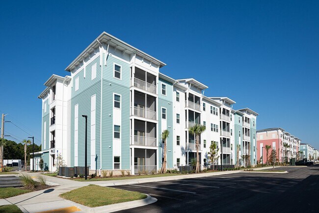 Building Photo - 158 Malachite Wy