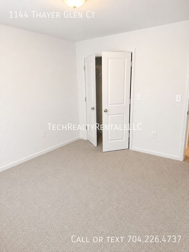 Building Photo - 1144 Thayer Gln Ct