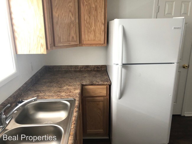 Building Photo - 2 br, 1 bath House - 1520 Broadmoor B