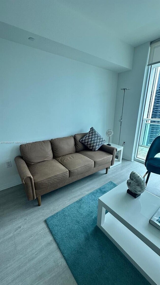 Building Photo - 951 Brickell Ave