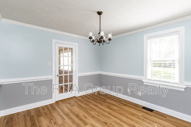 Building Photo - 2415 Dumbarton Rd