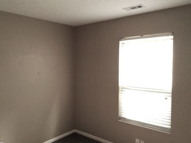 Building Photo - 3915 Little Creek Dr
