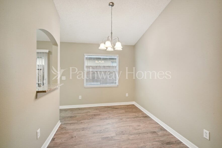 Building Photo - 8612 Claiborne Ct