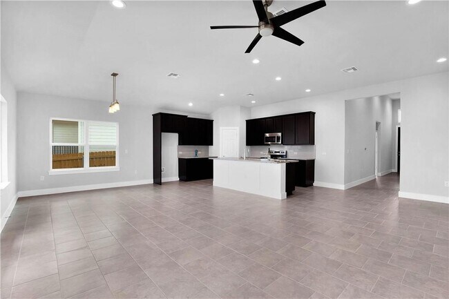 Building Photo - 9708 Evening Canopy Dr