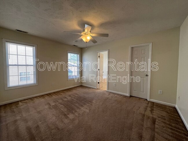 Building Photo - 2028 Ivey Commons Rd