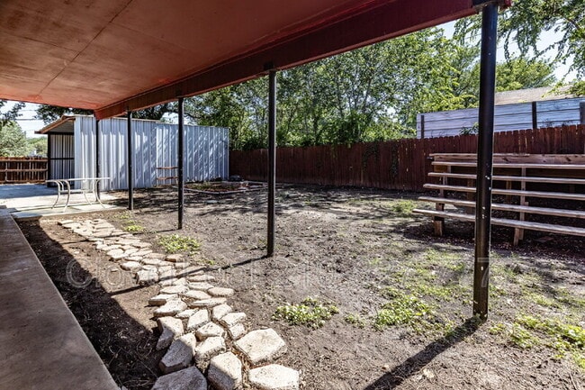 Building Photo - 317 Kashmuir Pl