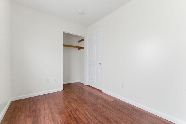 Building Photo - 46 Armstrong Ave