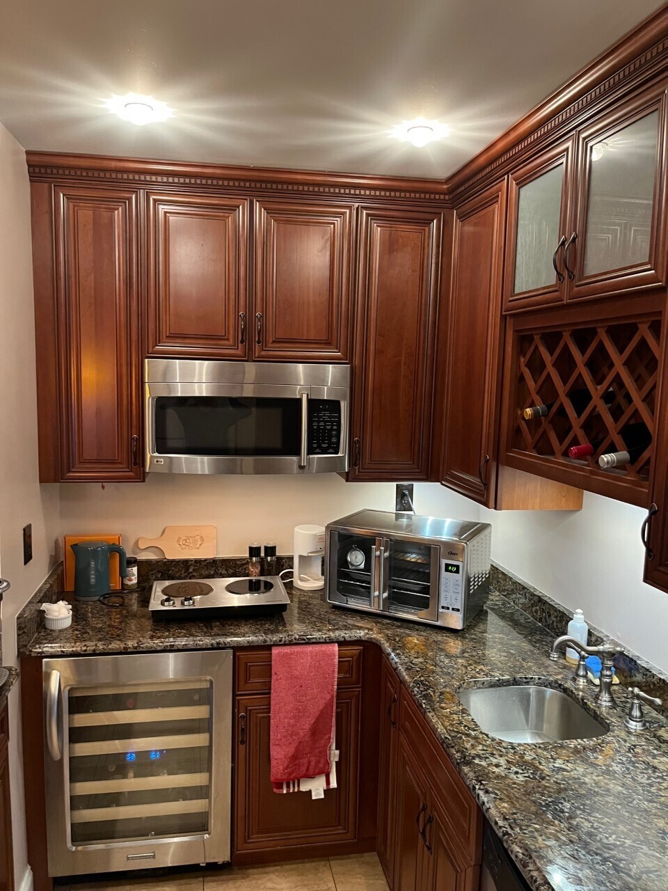 Kitchenette in basement - 5553 Little Falls Rd