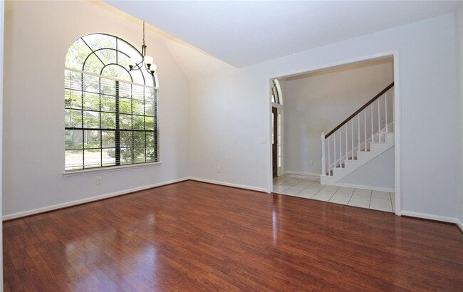 Building Photo - 10419 Pearl Dr