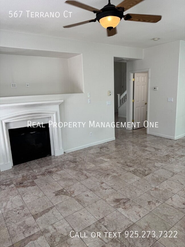 Building Photo - 567 Terrano Ct