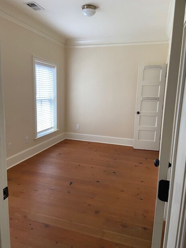 Building Photo - 1005 Habersham St