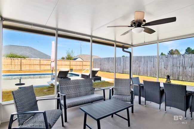 Building Photo - 33633 Field Stone Ln