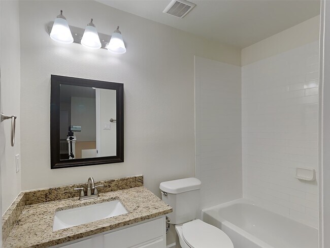 Building Photo - 32403 Angler Park