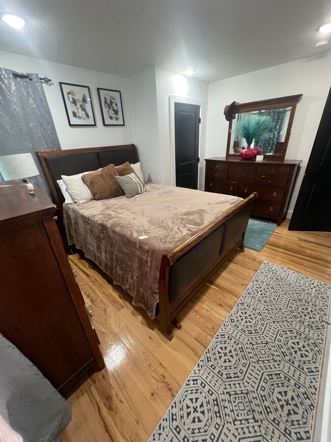 Building Photo - 89 N Munn Ave