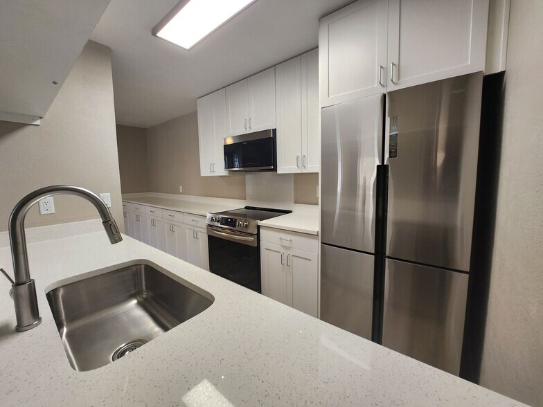 Interior Photo - Sand Pebble