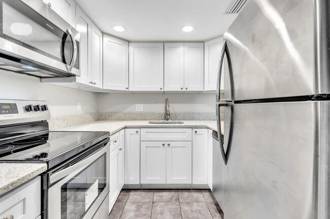 Building Photo - 22795 SW 66th Ave