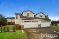 Building Photo - 1407 SW 7th Ct