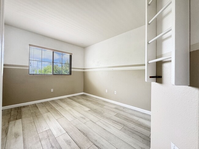 Building Photo - Pet Friendly Ewa Beach Townhouse with Cent...