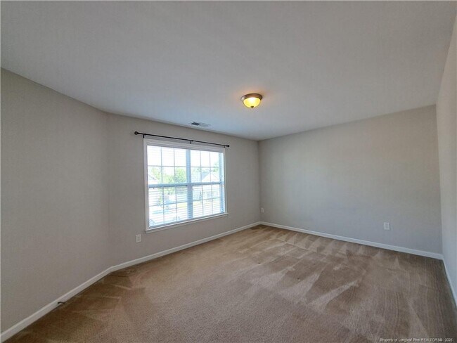 Building Photo - 162 Watchmen Ln