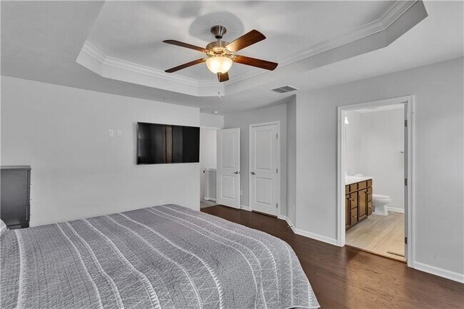 Building Photo - 1304 Pointe View Dr