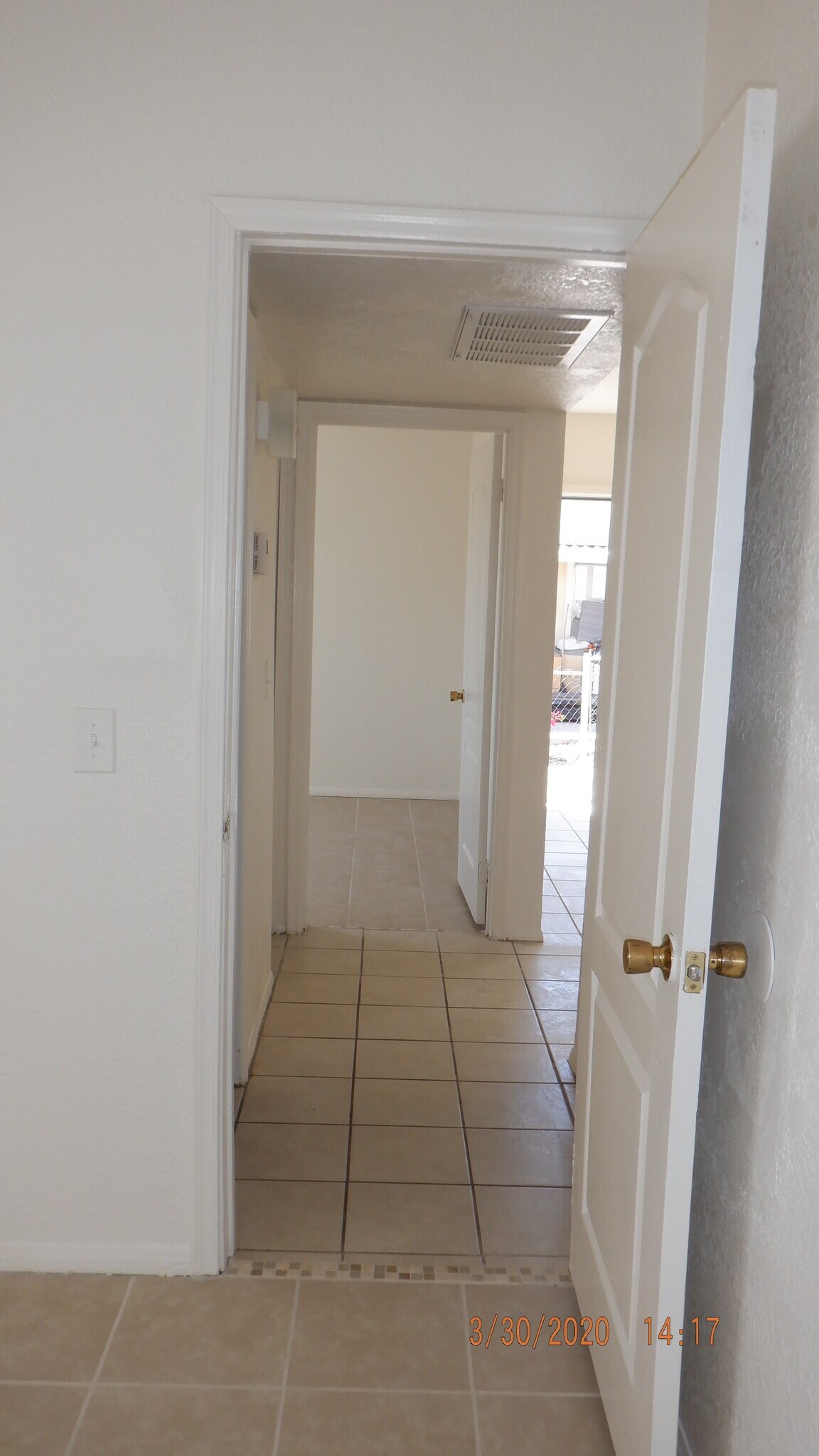 Building Photo - 504 E Montebello Ave