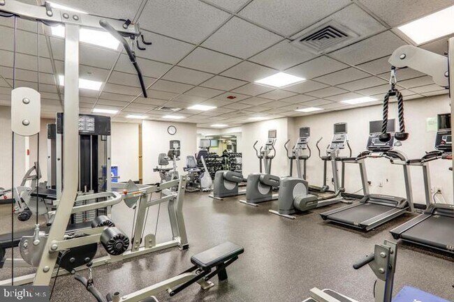 Building Photo - 7111 Woodmont Ave