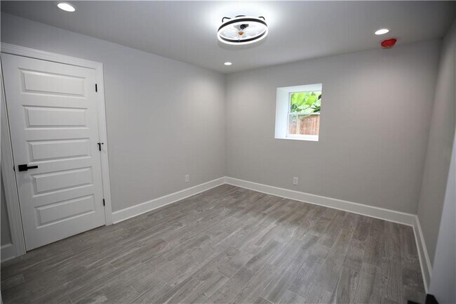 Building Photo - 957 Briarcliff Rd NE