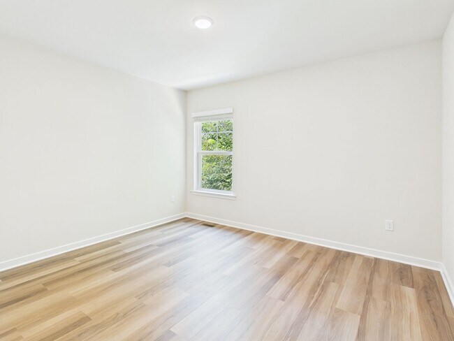 Building Photo - 208 O'brien Rd