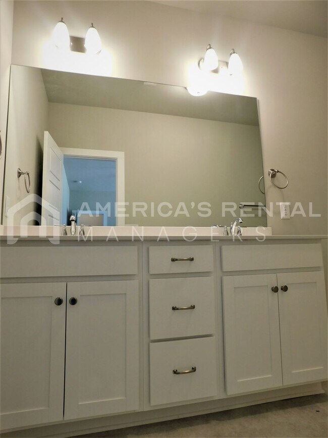 Building Photo - Home for Rent in Jasper, AL...AVAILABLE TO...