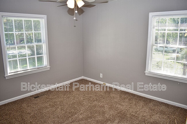 Building Photo - 6123 Warner Rd