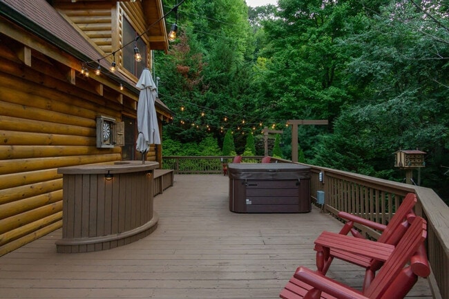 Building Photo - 141 Yellow Locust Dr