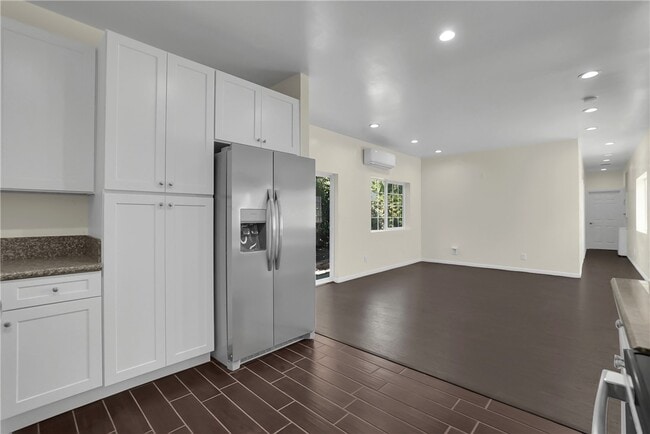 Building Photo - 23393 Schoolcraft St