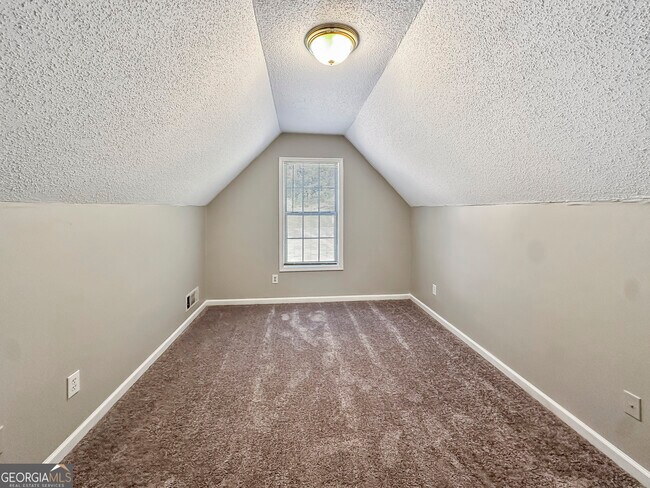 Building Photo - 11084 Knotty Pine Pl