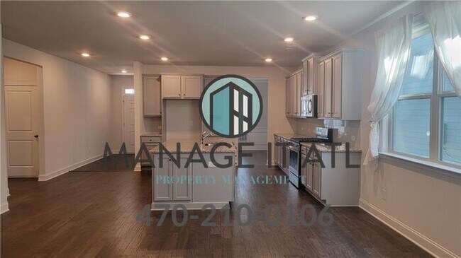 Building Photo - Primary Bedroom on Main - 4 bedroom house in Buford