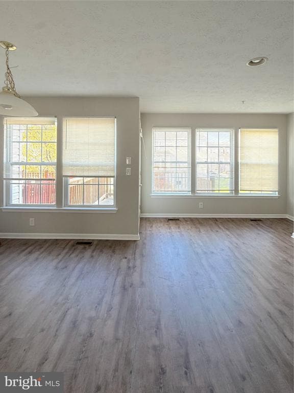 Building Photo - 9899 Decatur Rd