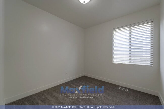 Building Photo - NEW CARPET - 6BD 4BTH 2GAR - Home in Lehi - 6 Month Lease available