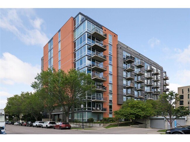 Building Photo - 730 N 4th St