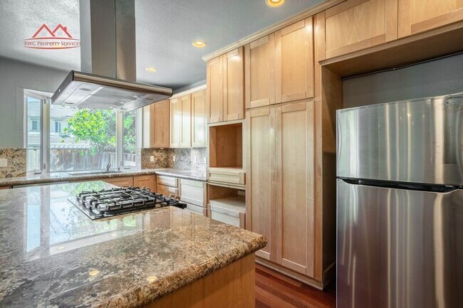 Building Photo - 6497 Hirabayashi Dr